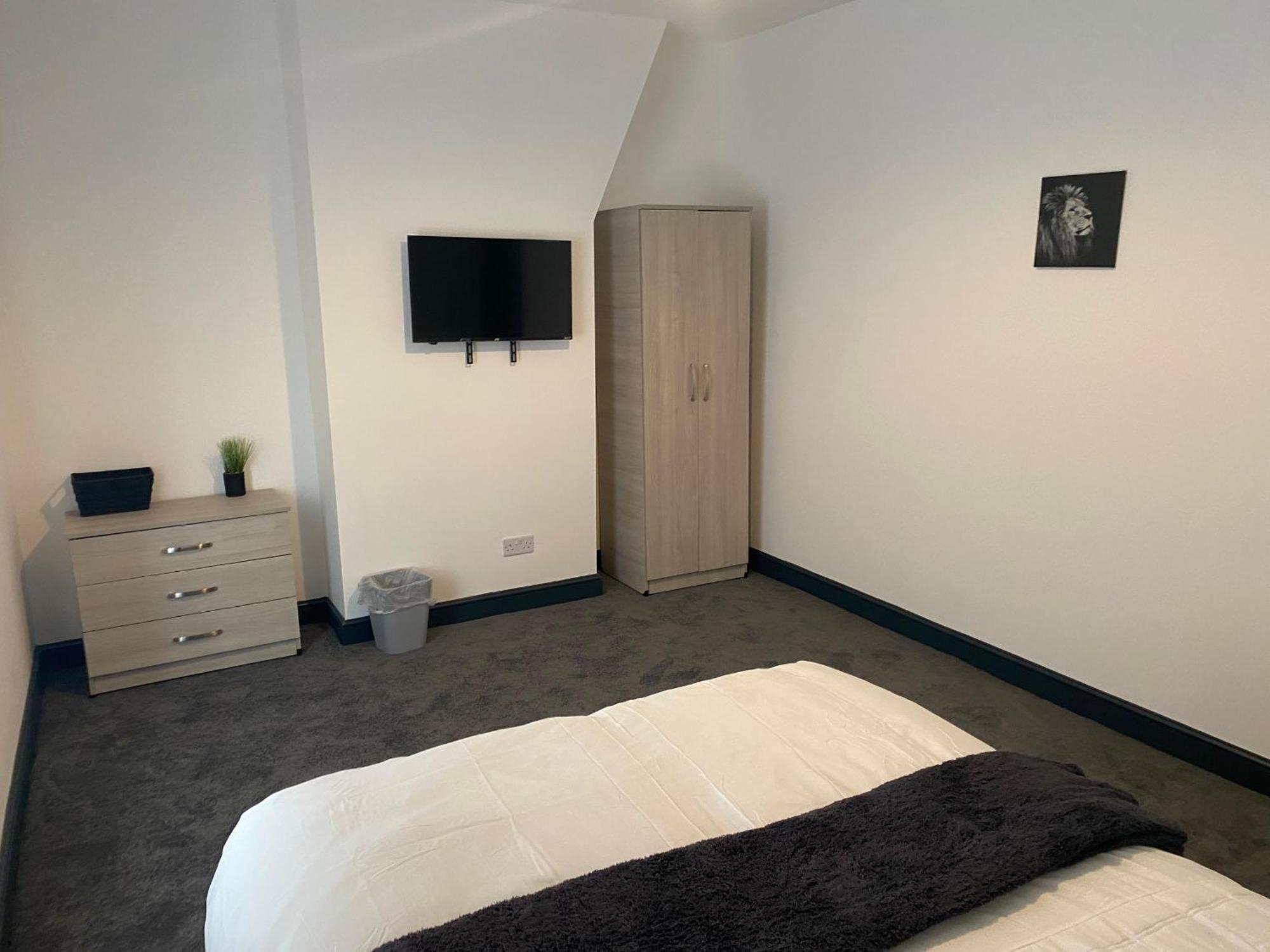 Houghton Guest House 2 Stoke-on-Trent Eksteriør bilde