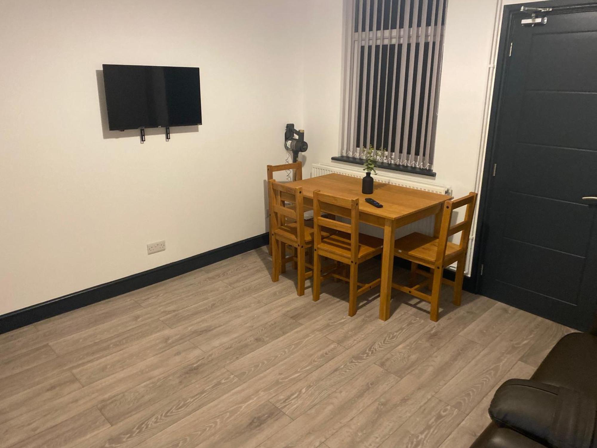 Houghton Guest House 2 Stoke-on-Trent Eksteriør bilde